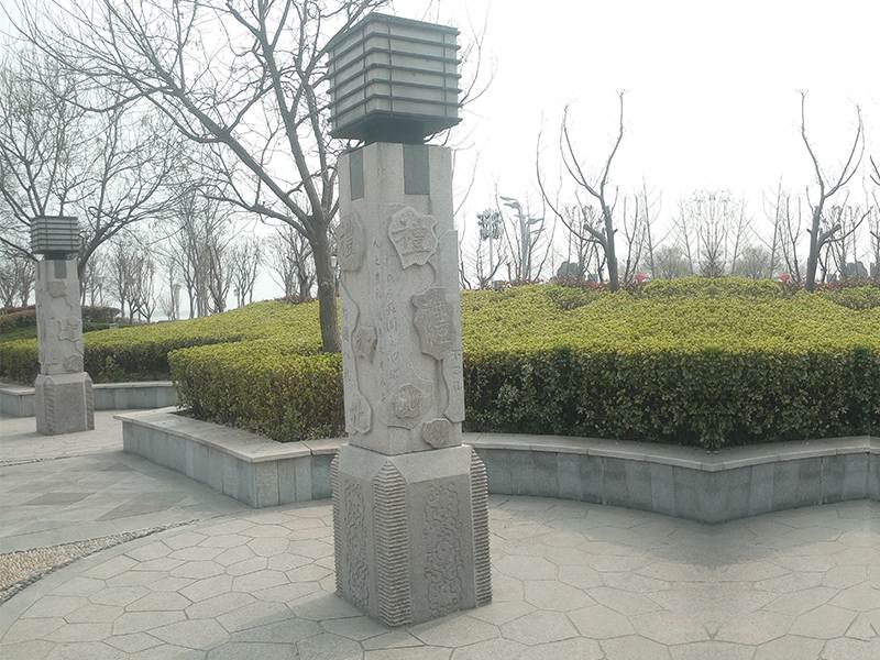 廣場(chǎng)文化柱 