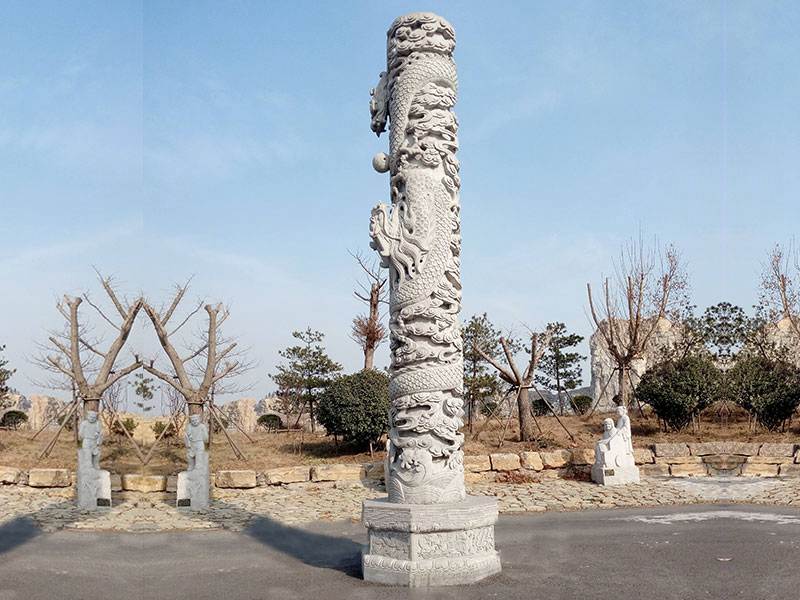 青石龍柱