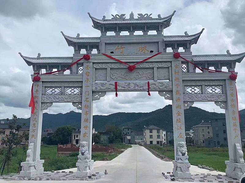 農(nóng)村石牌坊