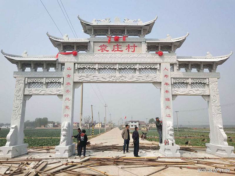 農(nóng)村三門五樓石牌樓樣式